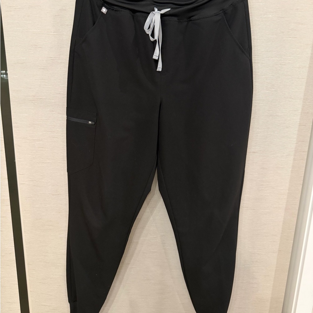 Figs Black Technical Jogger Scrub Pants - 2 pairs